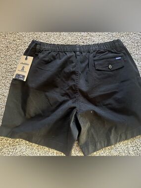 Chubbies Black 5.5 in shorts - new with tags